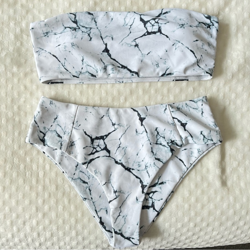 Bandeau marble high waisted bikini